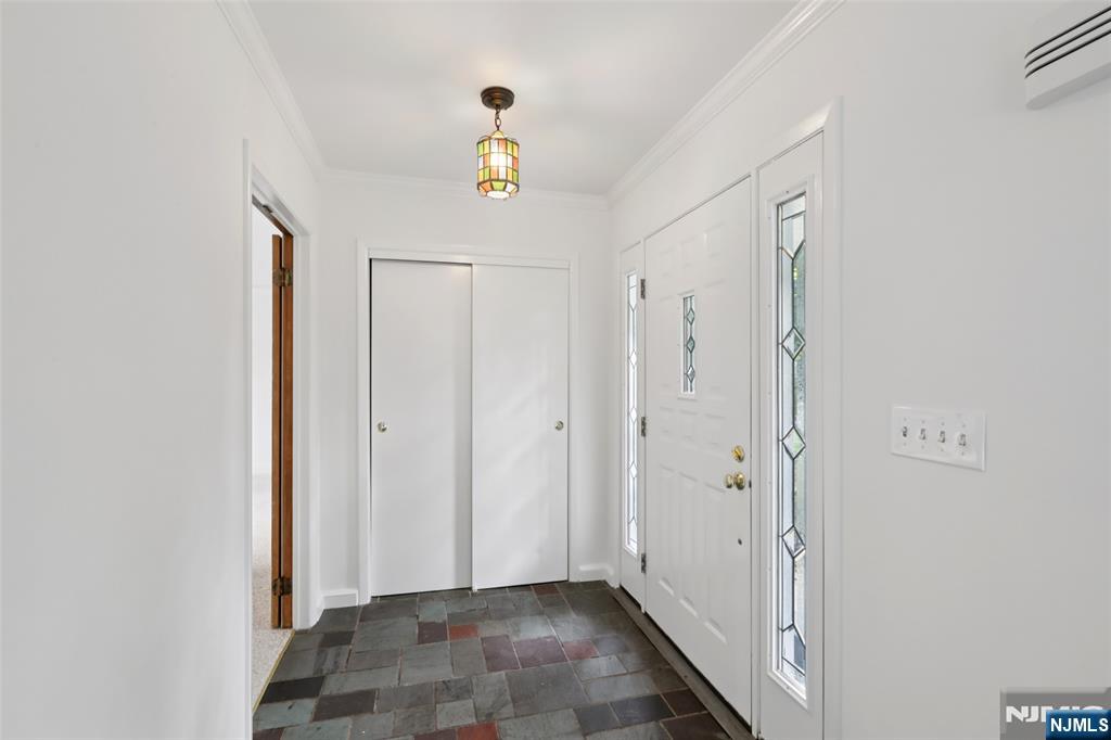 9 Arrowhead Road