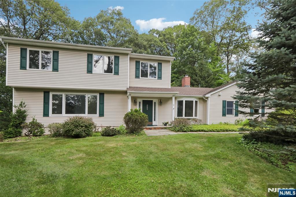 9 Arrowhead Road