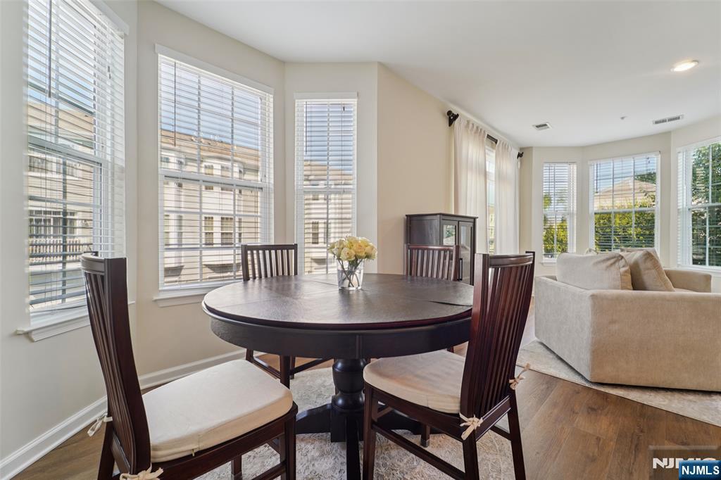 24 Jasmine Lane 1212