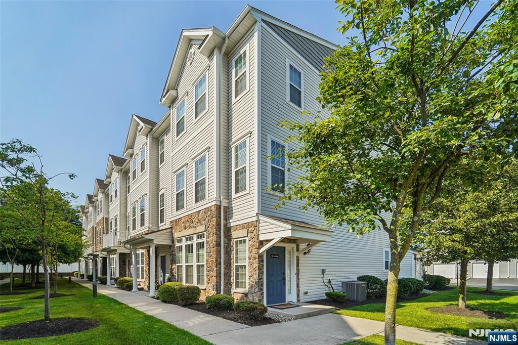 24 Jasmine Lane 1212