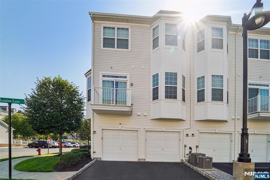 24 Jasmine Lane 1212