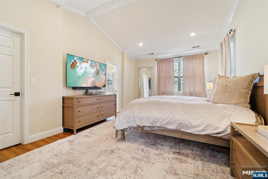 24 Jasmine Lane 1212