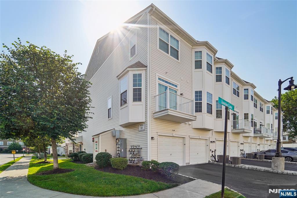 24 Jasmine Lane 1212