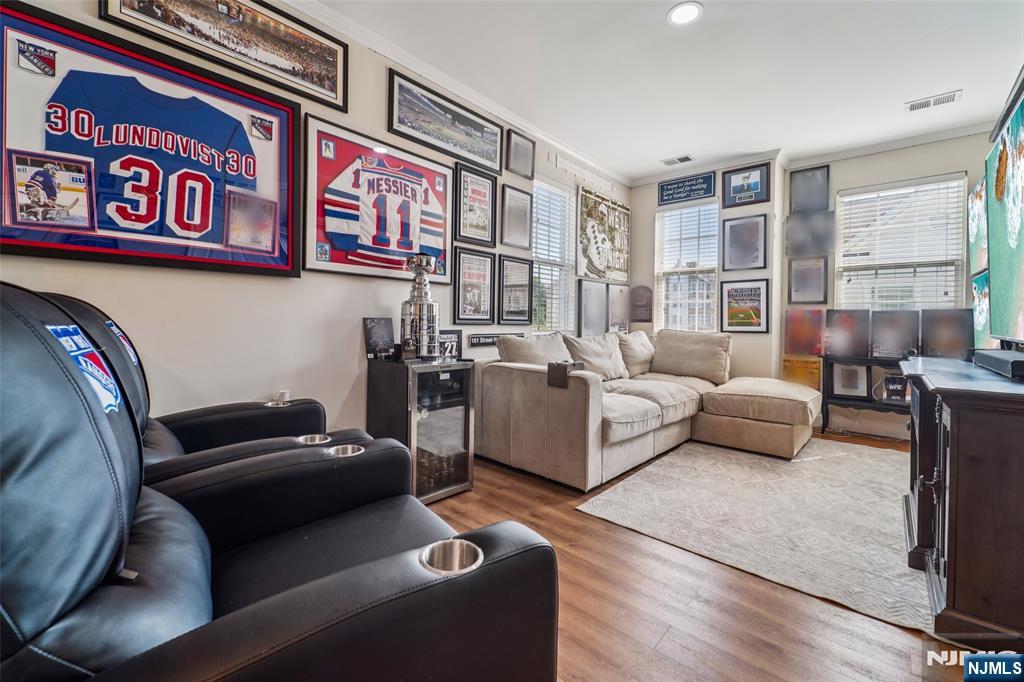 24 Jasmine Lane 1212