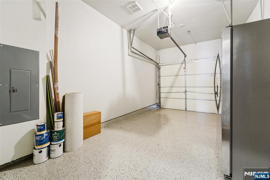 24 Jasmine Lane 1212