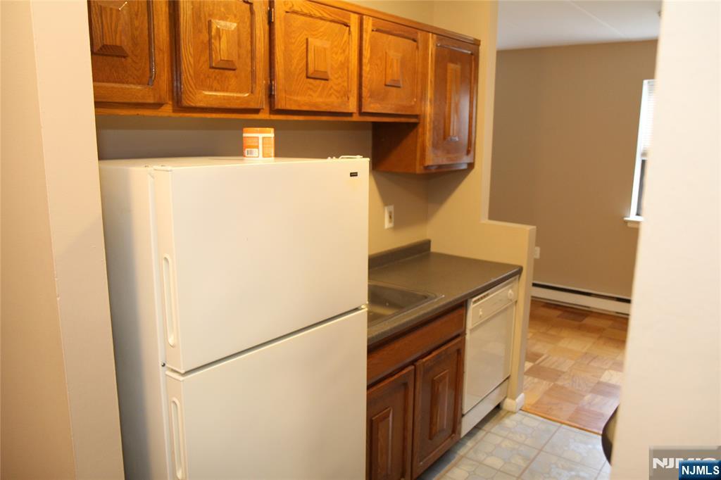 461 New Milford Avenue 10