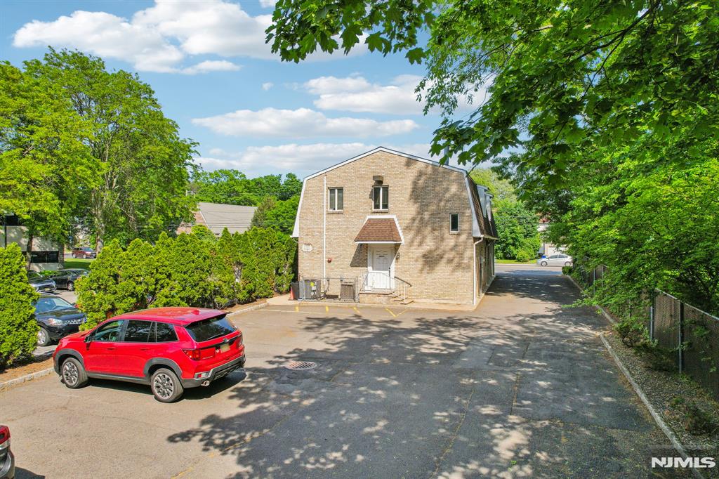 1530 Saint Georges
