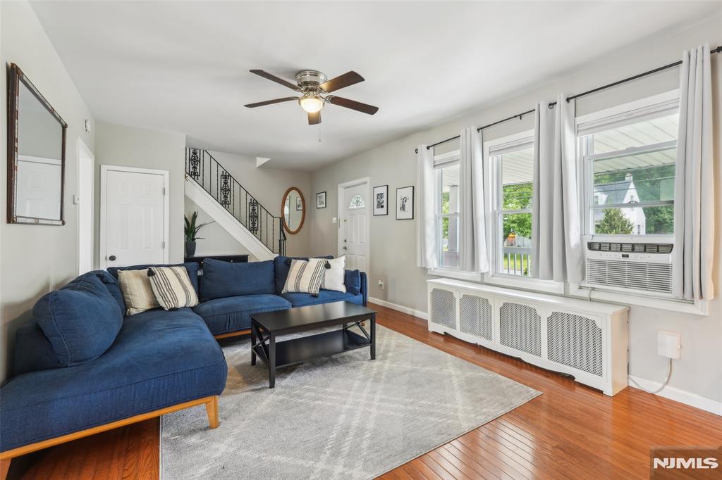 862 Lafayette Ave Extension