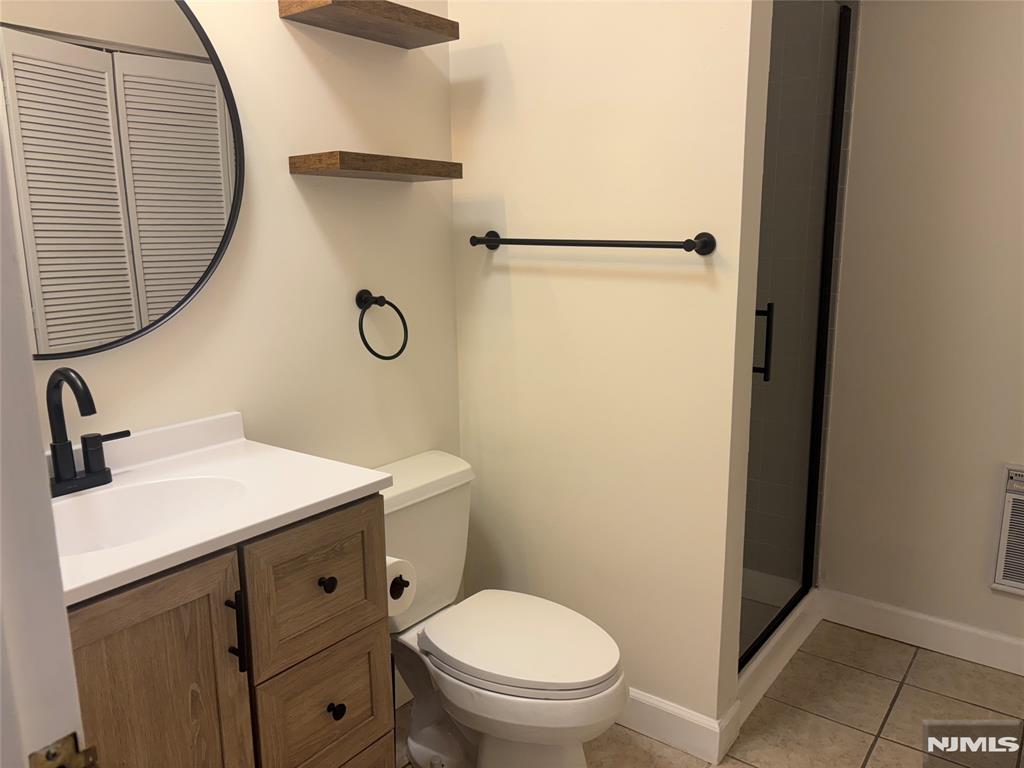 220 Main 202