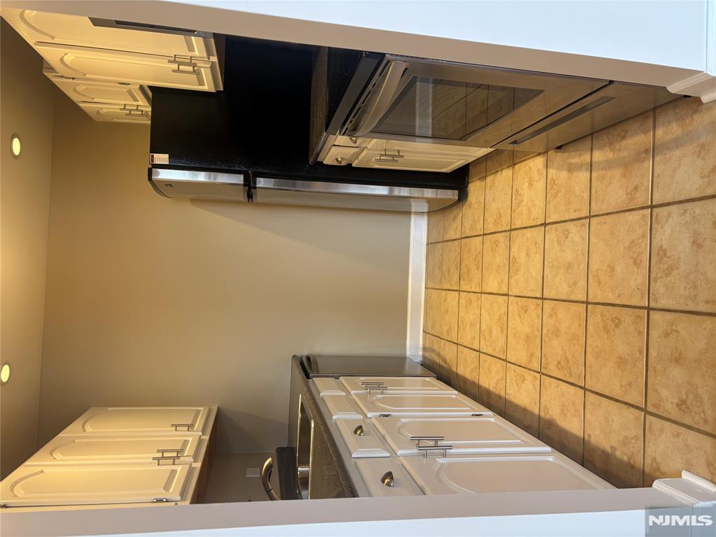 220 Main 202