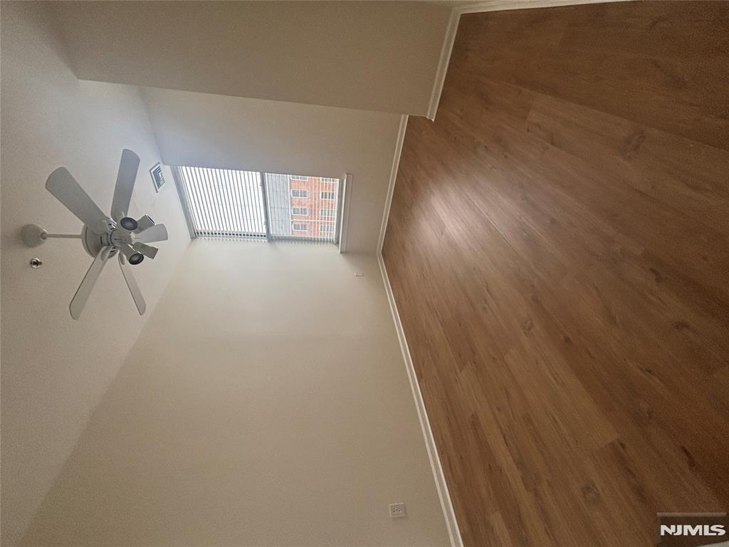 220 Main 202