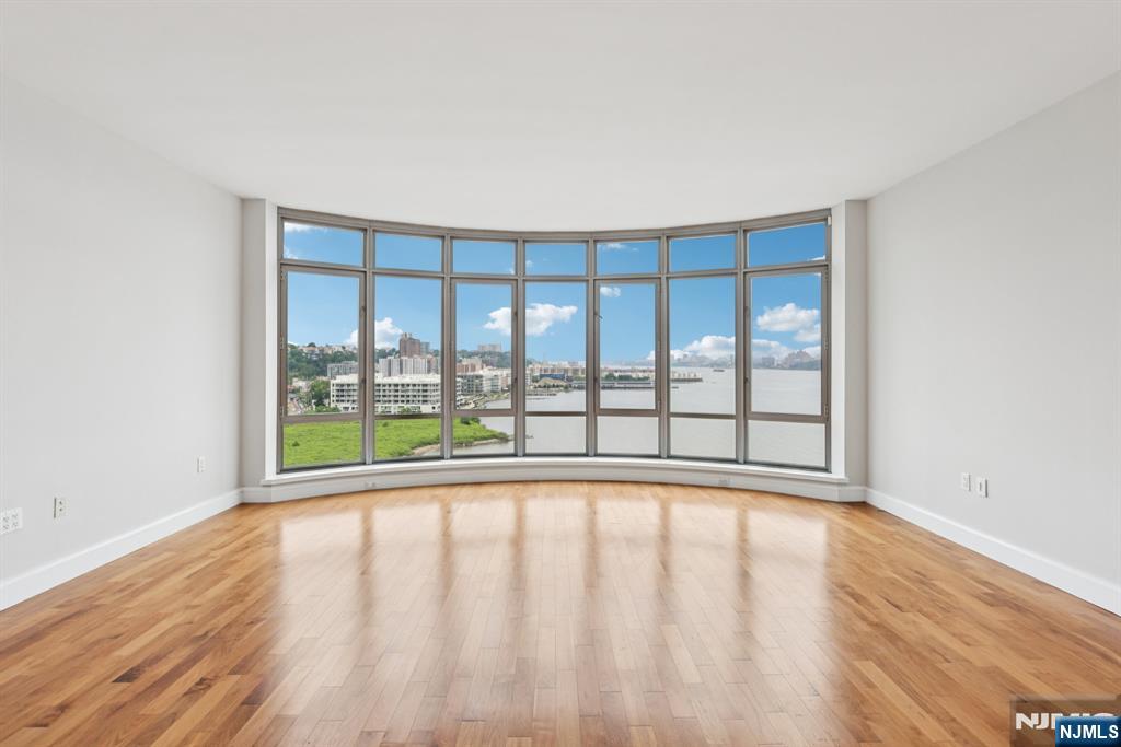 8100 River Road 1215