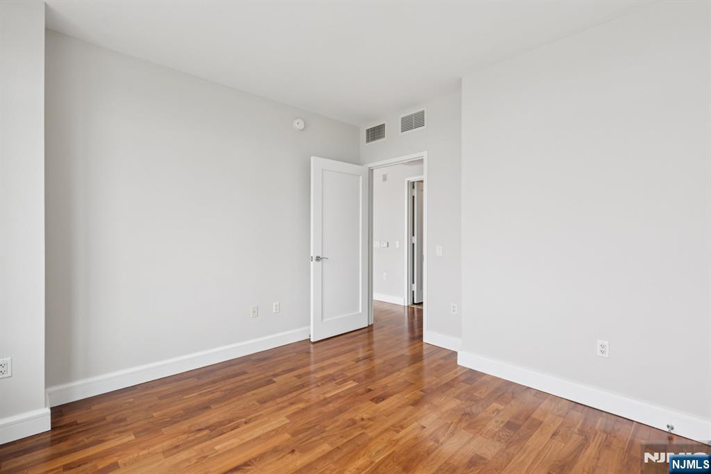 8100 River Road 1215