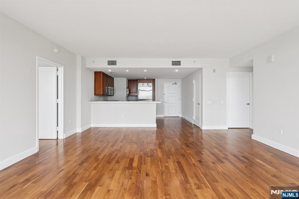8100 River Road 1215