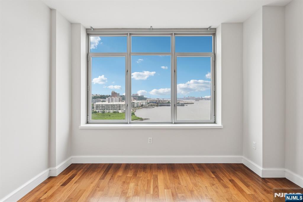 8100 River Road 1215