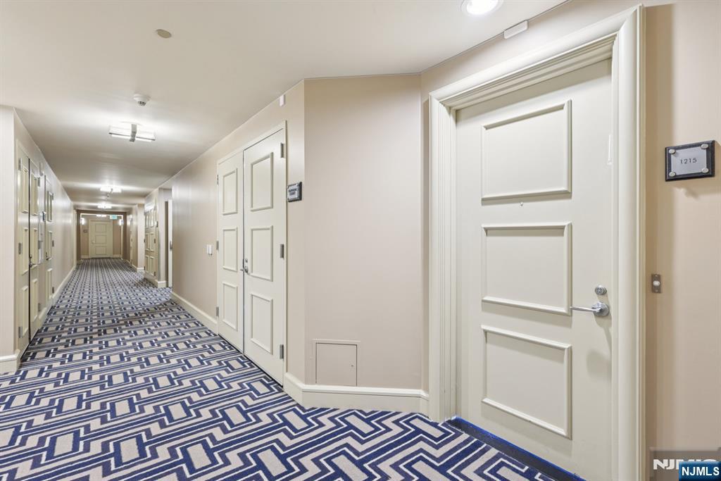 8100 River Road 1215