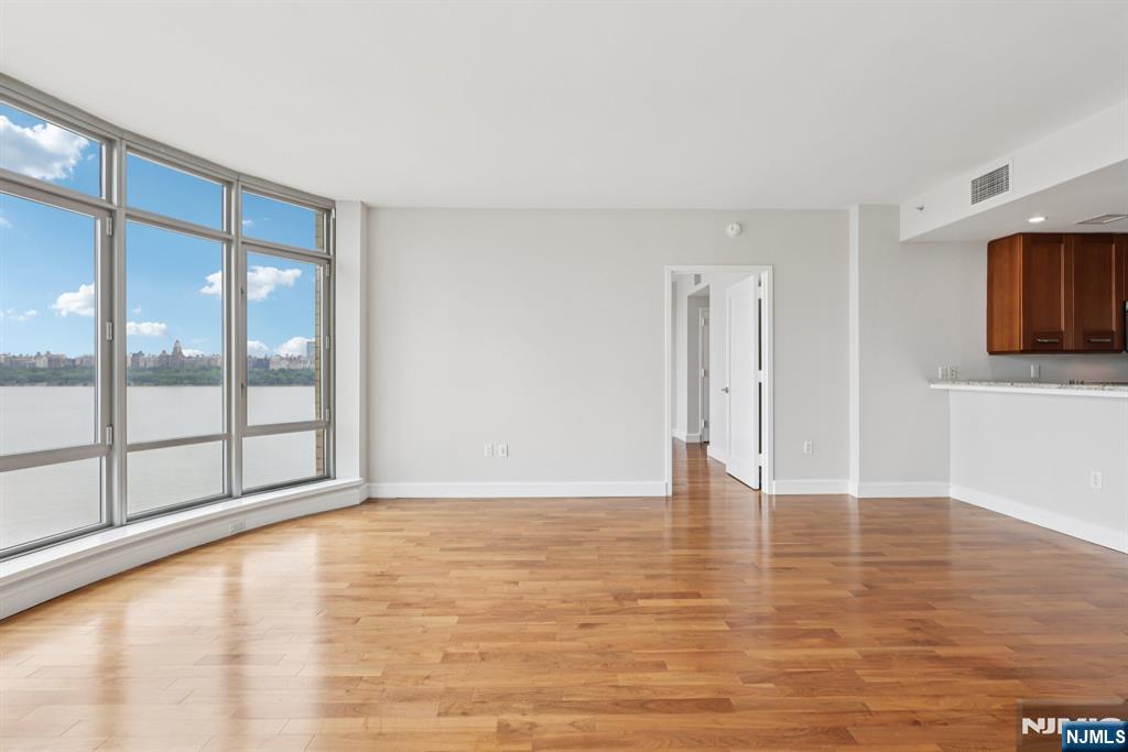 8100 River Road 1215