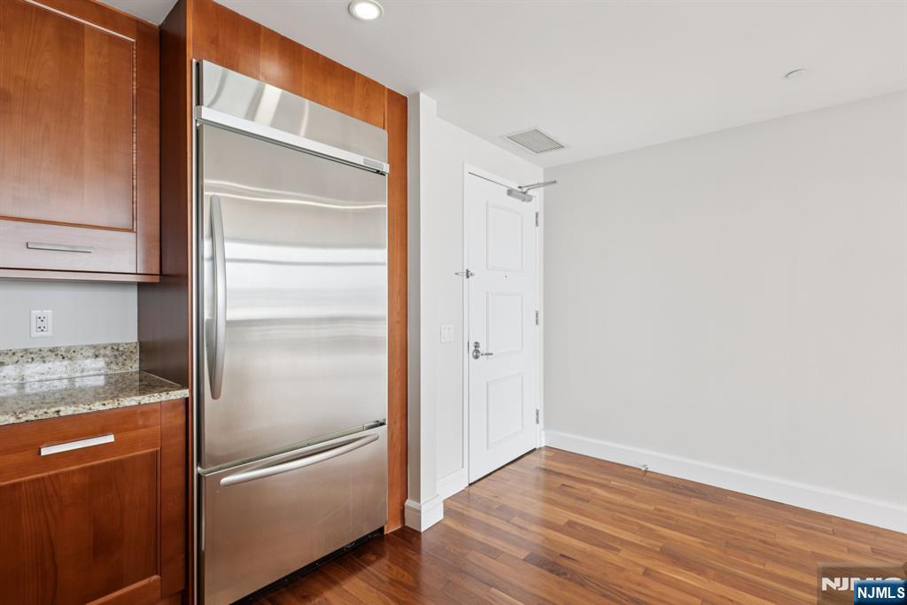 8100 River Road 1215