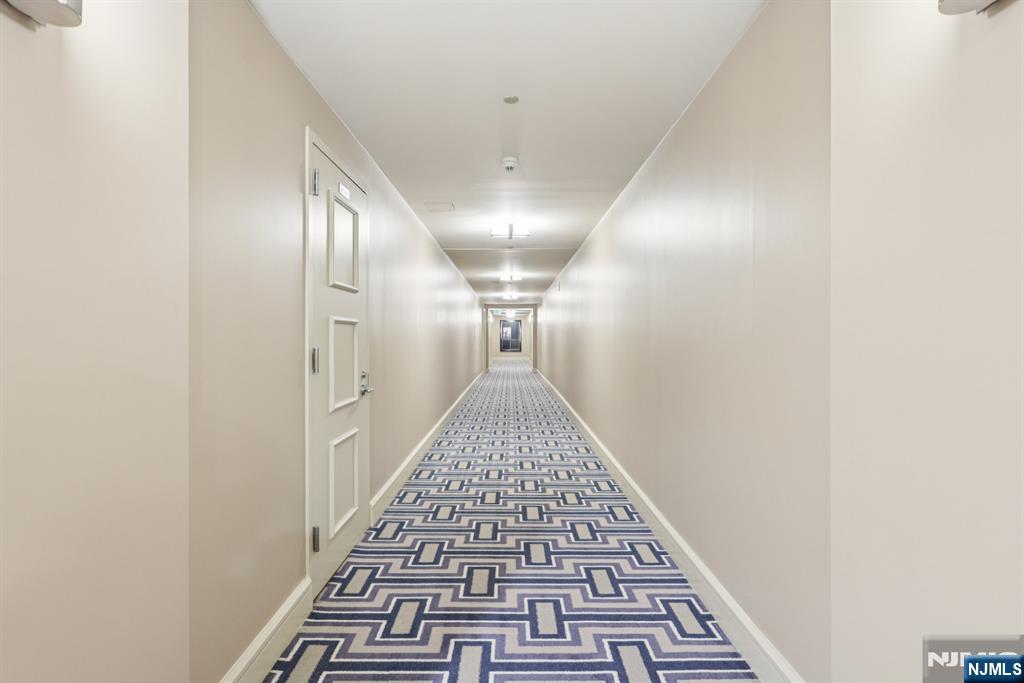 8100 River Road 1215