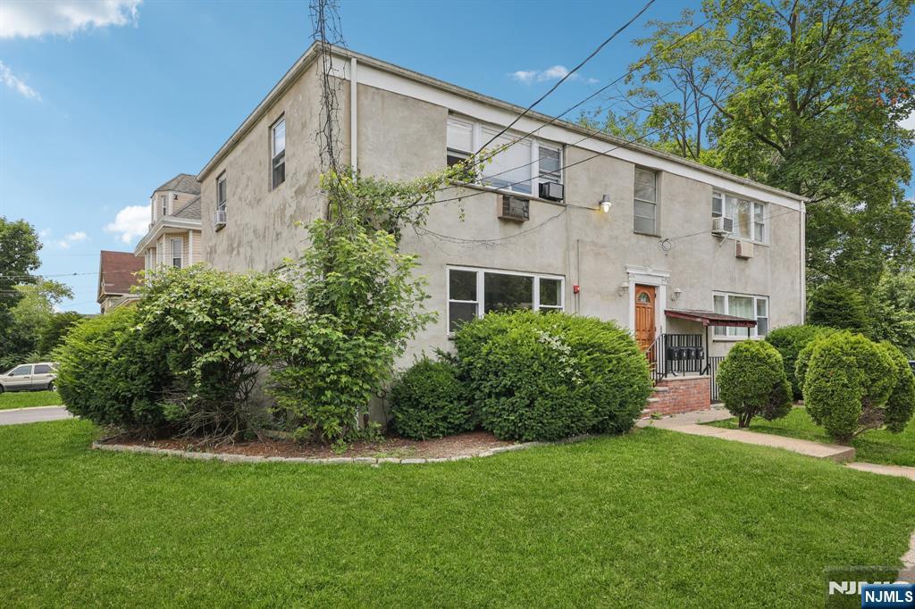 222 2nd Street 1