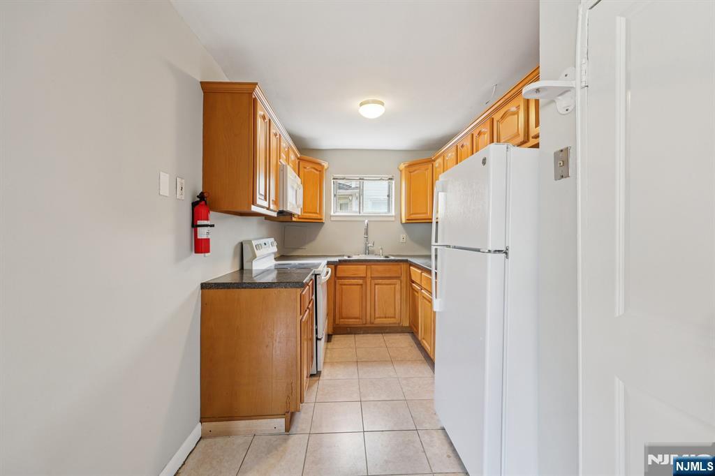 222 2nd Street 1