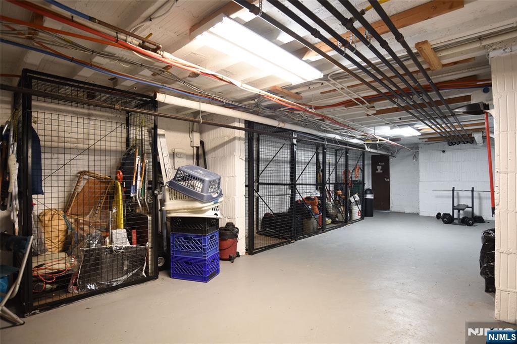285 Orchard Terrace C-1