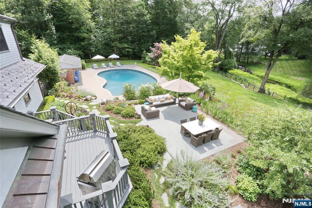 24 Holly Drive