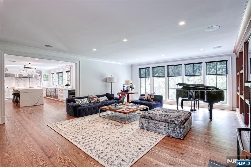 24 Holly Drive