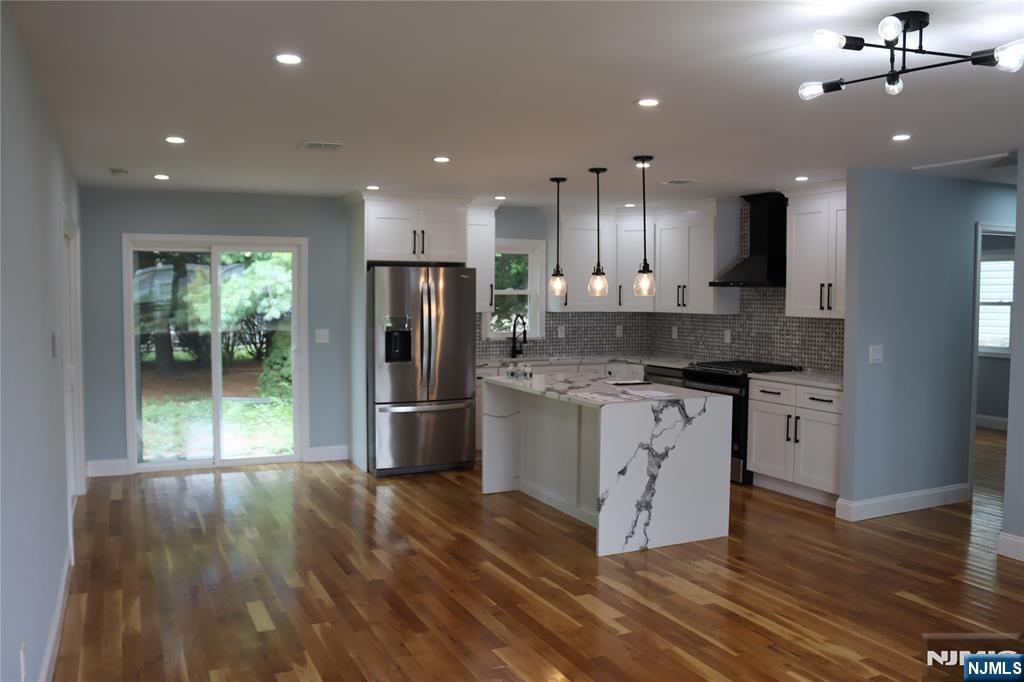 18 Bolingbroke Drive