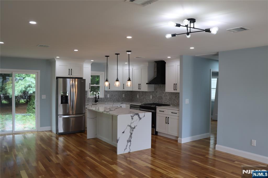 18 Bolingbroke Drive