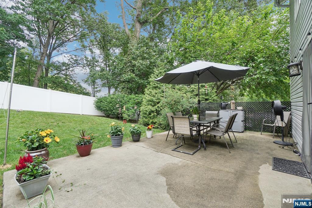 63 Macfarlan Avenue