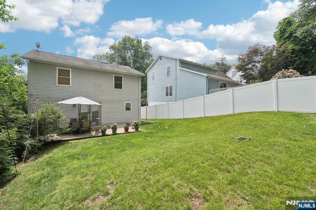 63 Macfarlan Avenue