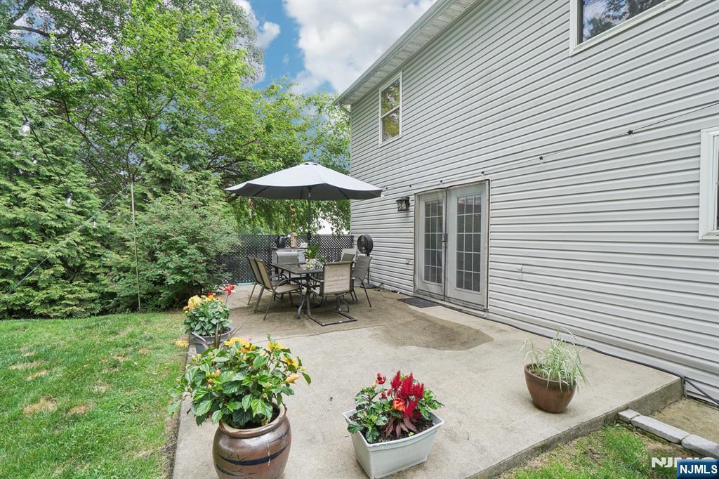 63 Macfarlan Avenue