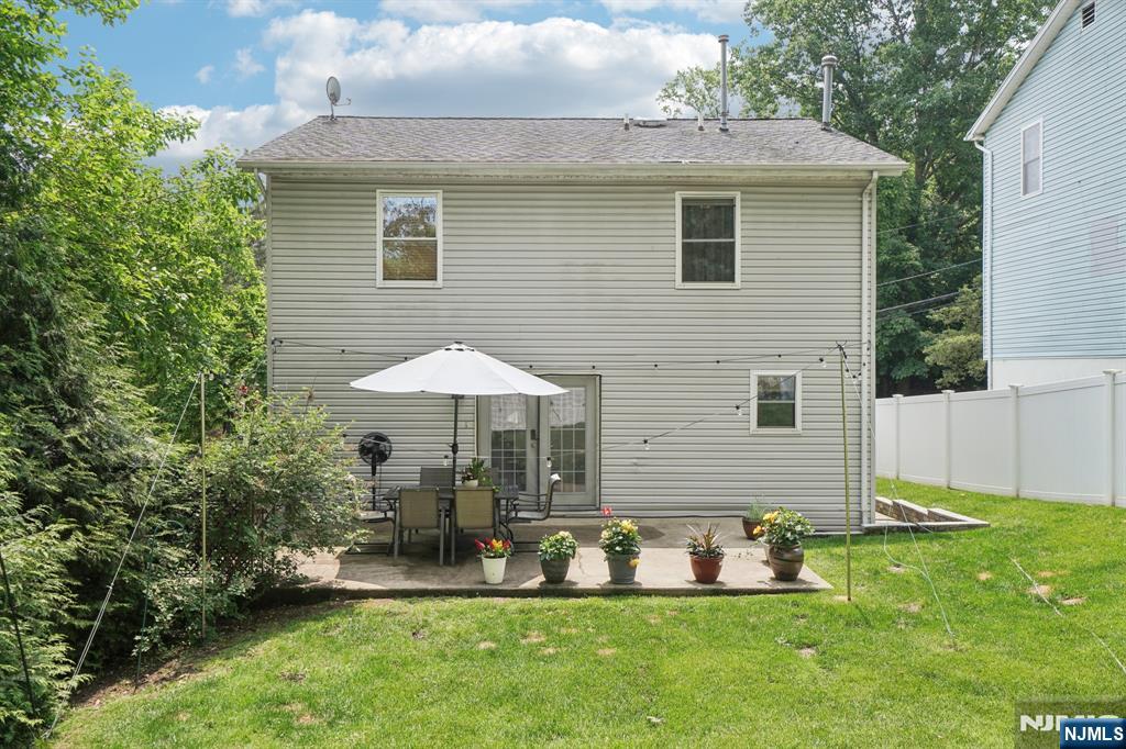 63 Macfarlan Avenue