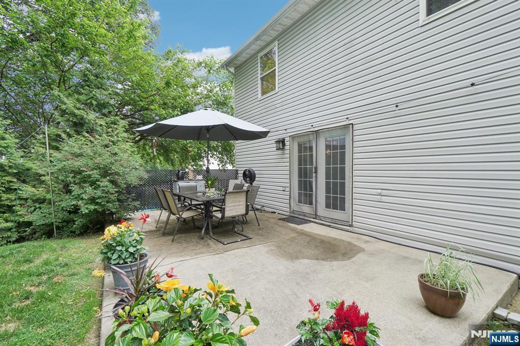 63 Macfarlan Avenue