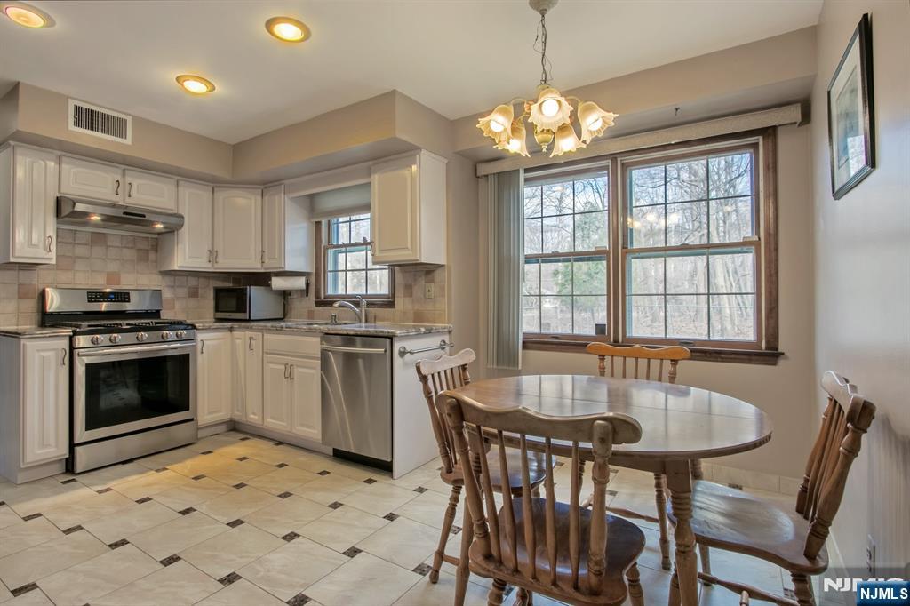 619 Osio Lane