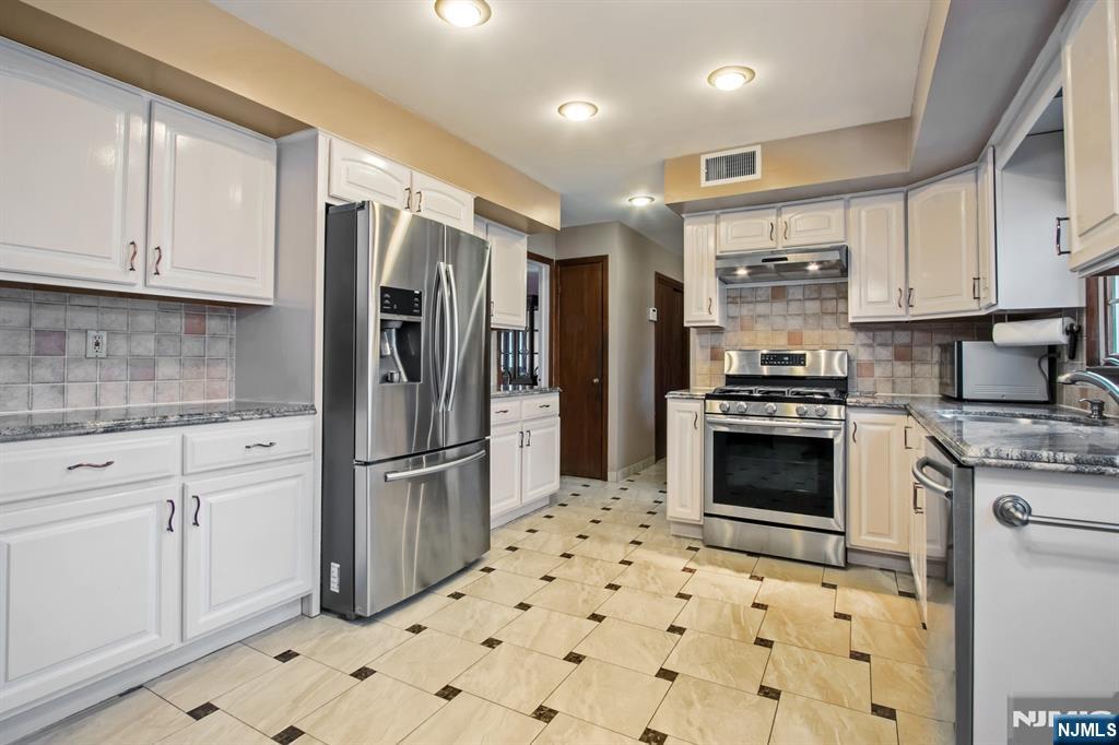 619 Osio Lane