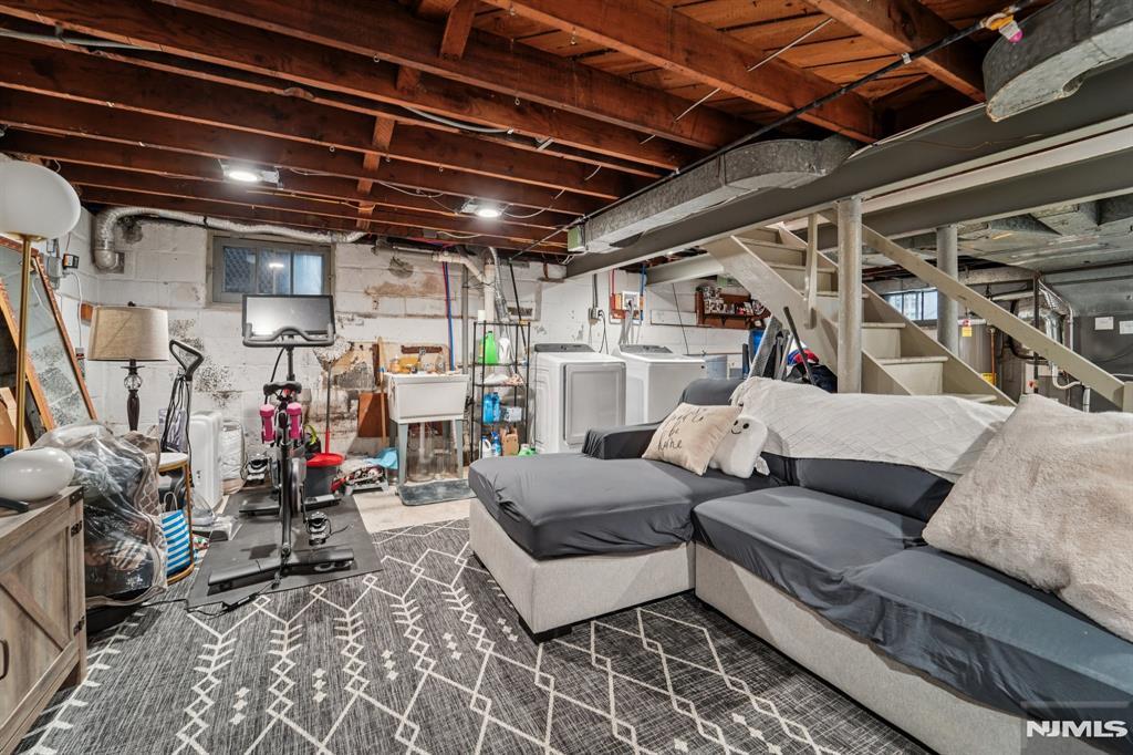 53 Hillcrest Drive