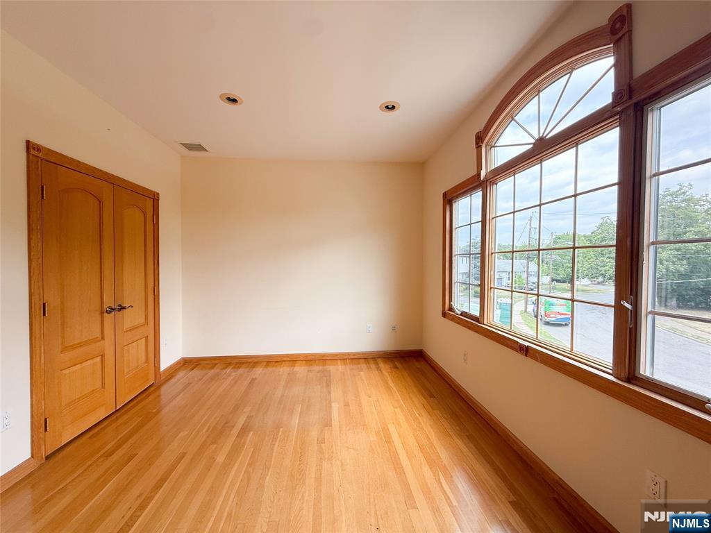 39-05 Knott Terrace