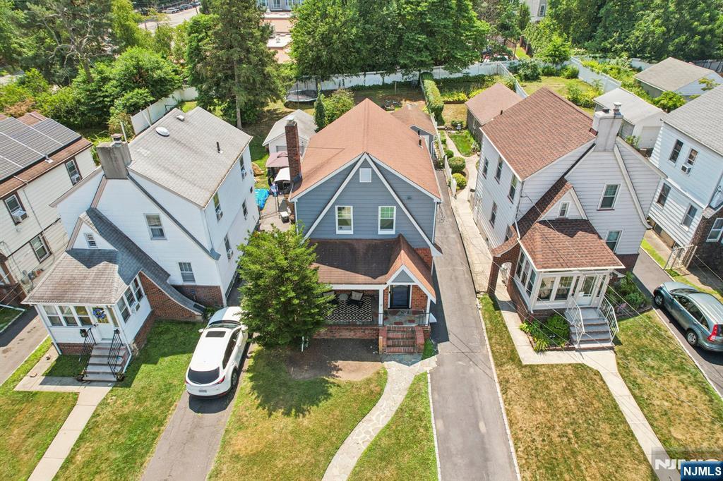 17 Berkeley Avenue