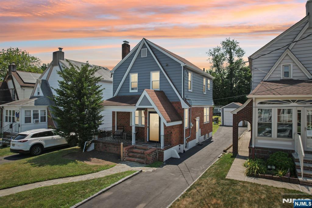 17 Berkeley Avenue