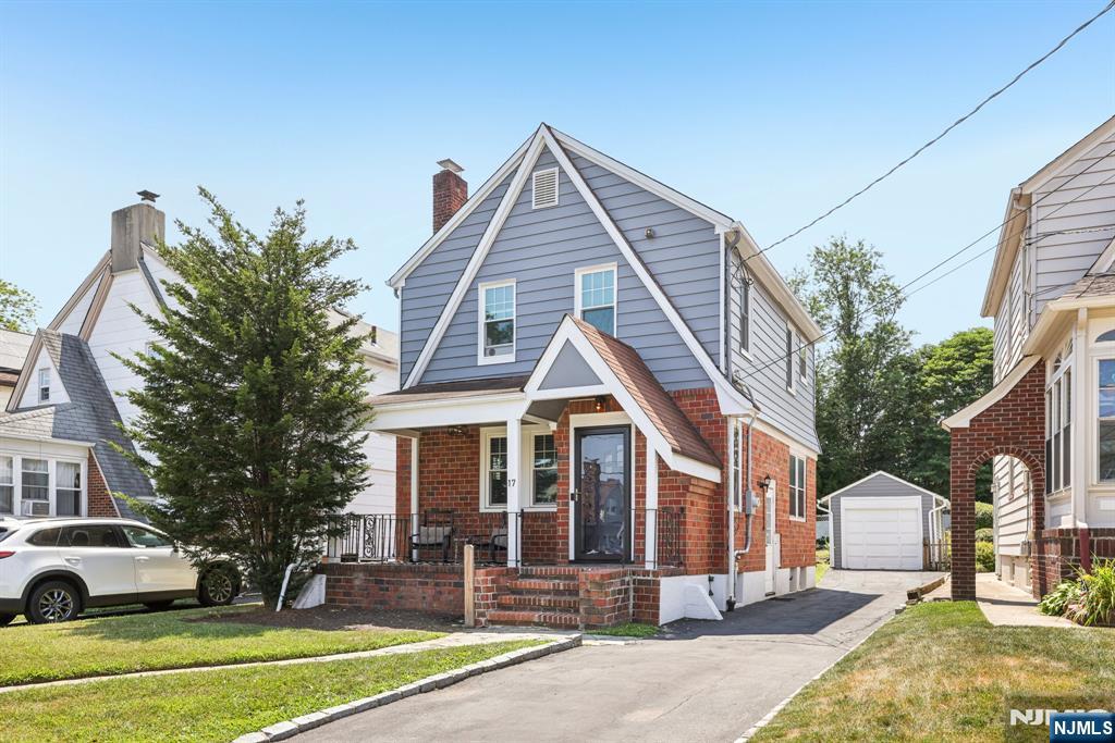 17 Berkeley Avenue