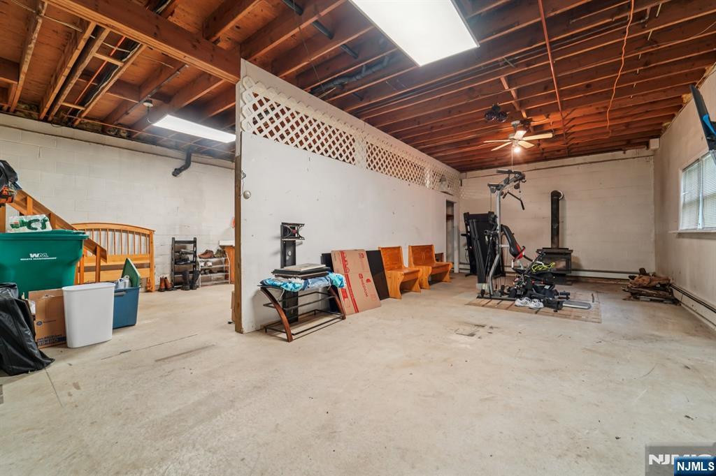 4 Crest Hill Drive
