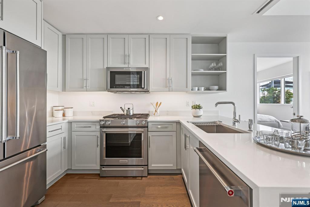 800 Ave At Port Imperial 308