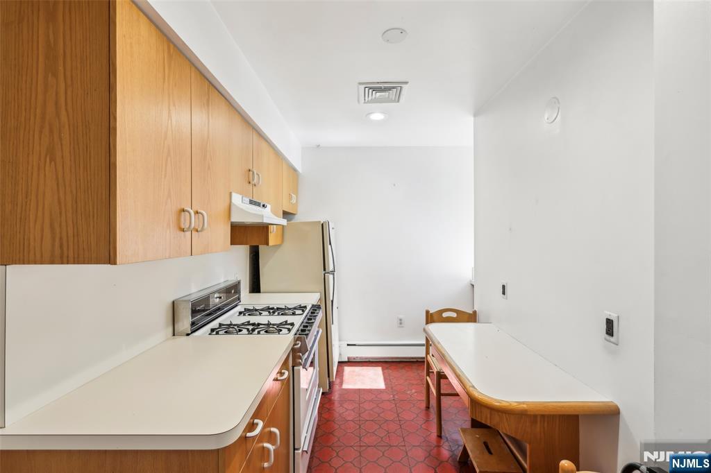 733 Rivenwood Road