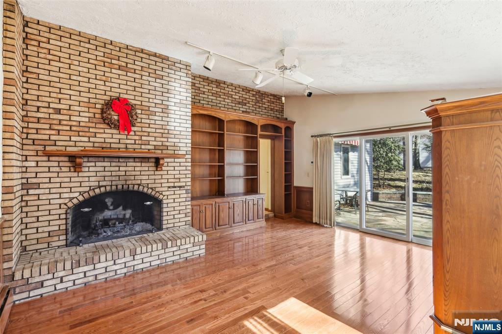 733 Rivenwood Road