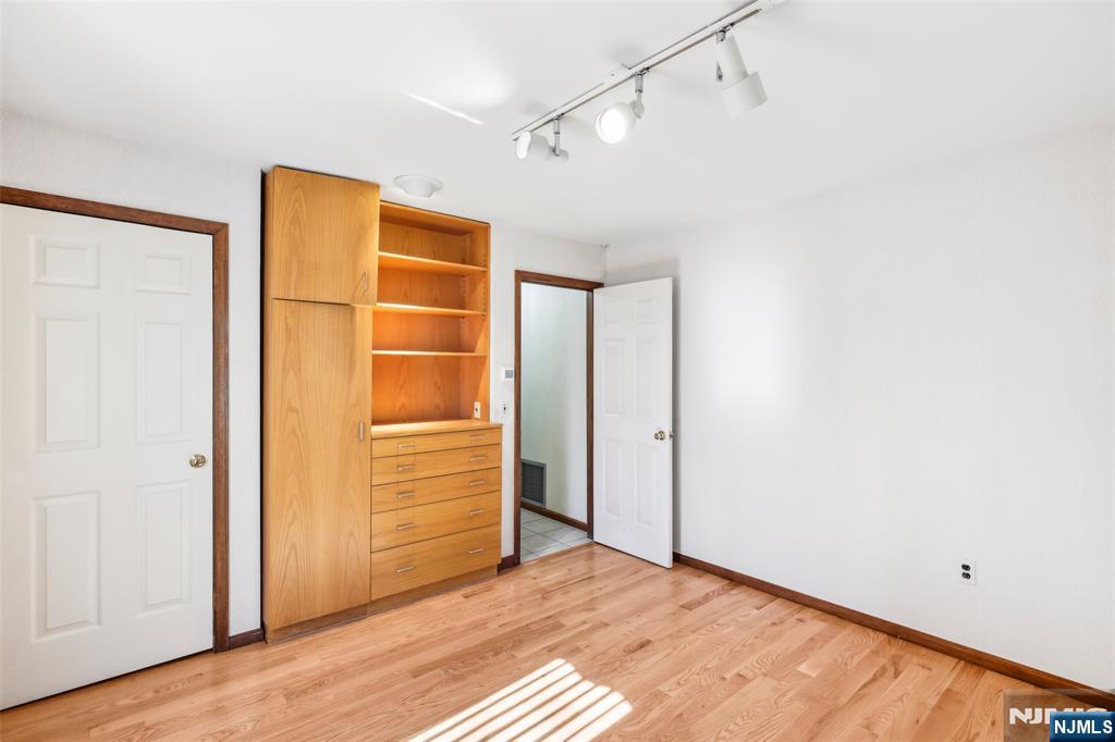 733 Rivenwood Road