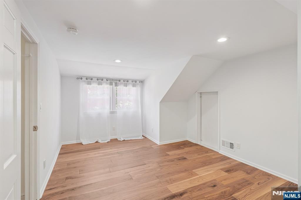 11 Lee Avenue