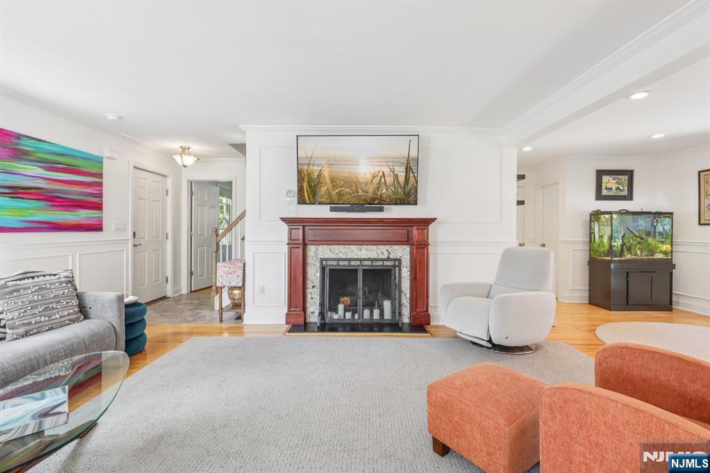11 Lee Avenue