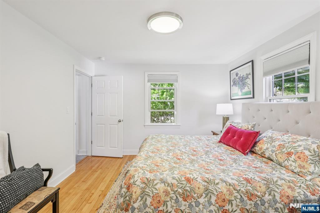 11 Lee Avenue